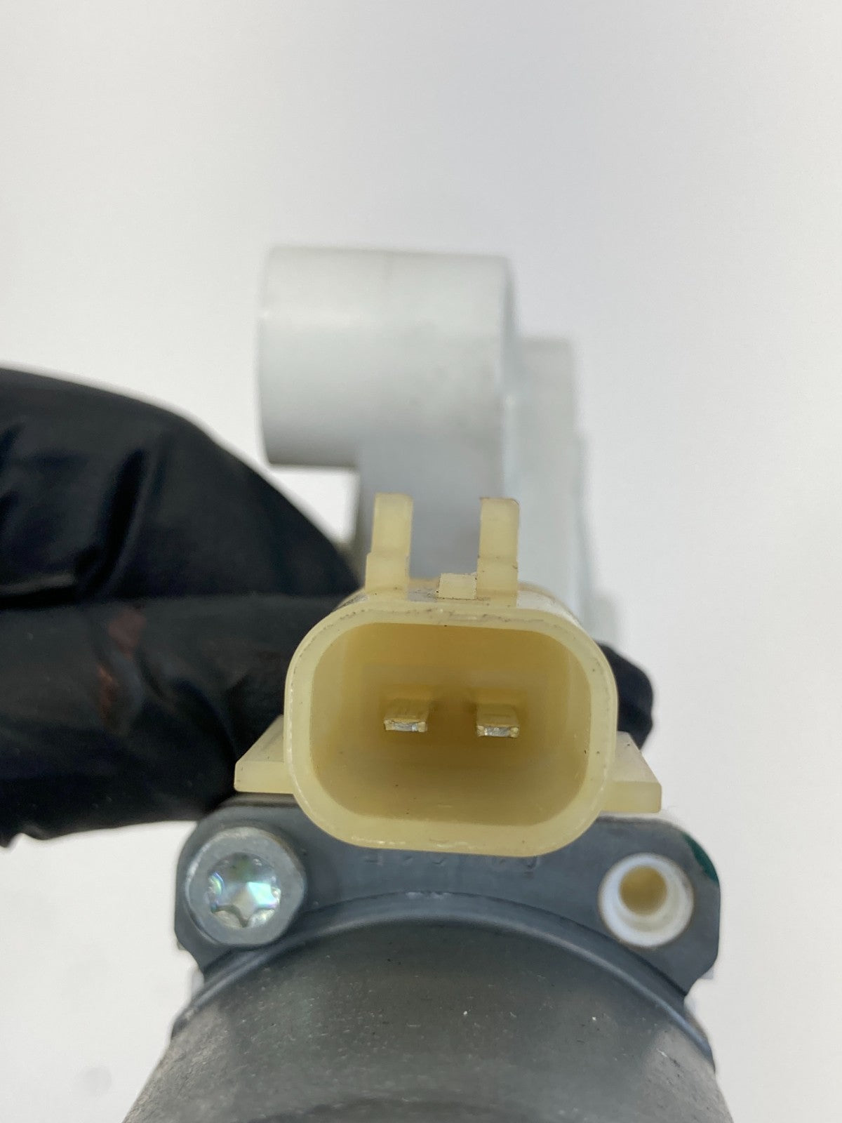 2015-2017 Chrysler 200 Rear Left Back Side Door Power Window Motor 3035799-A OEM