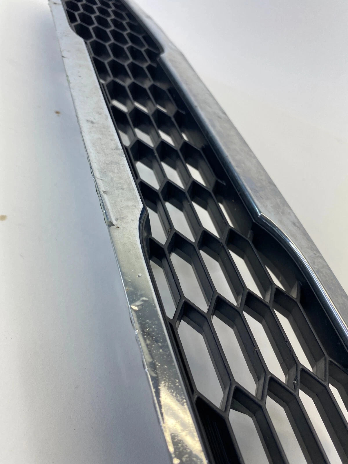 2010 2011 KIA SOUL FRONT UPPER BUMPER GRILL GRILLE COVER 86351-2K050 OEM