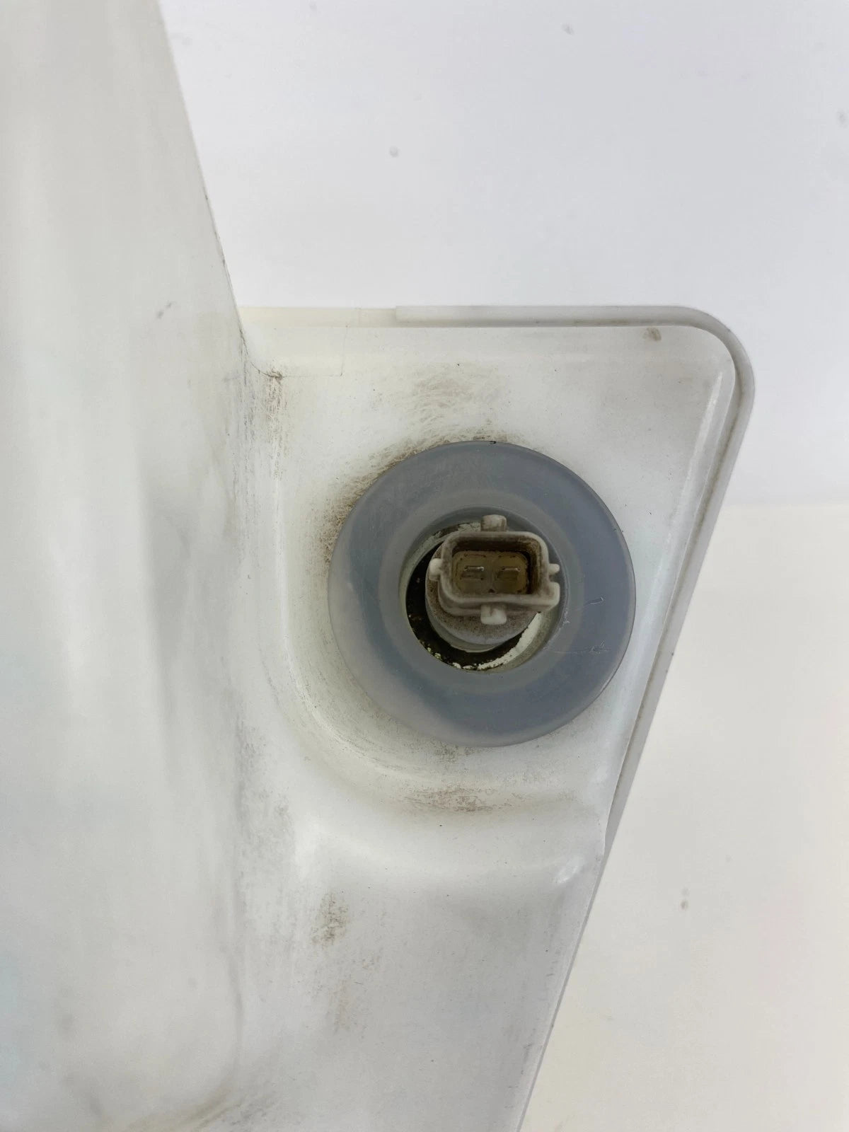 2004-2011 Saab 9-3 Windshield Wiper Washer Fluid Reservoir Tank Pump OEM