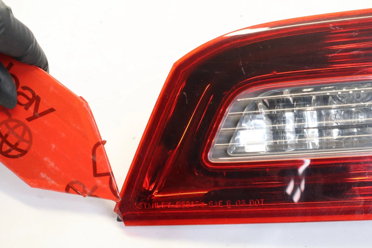 2010-2012 ACURA RDX REAR RIGHT BACK INNER TUNK LID TAILLIGHT TAIL LAMP ASSY OEM