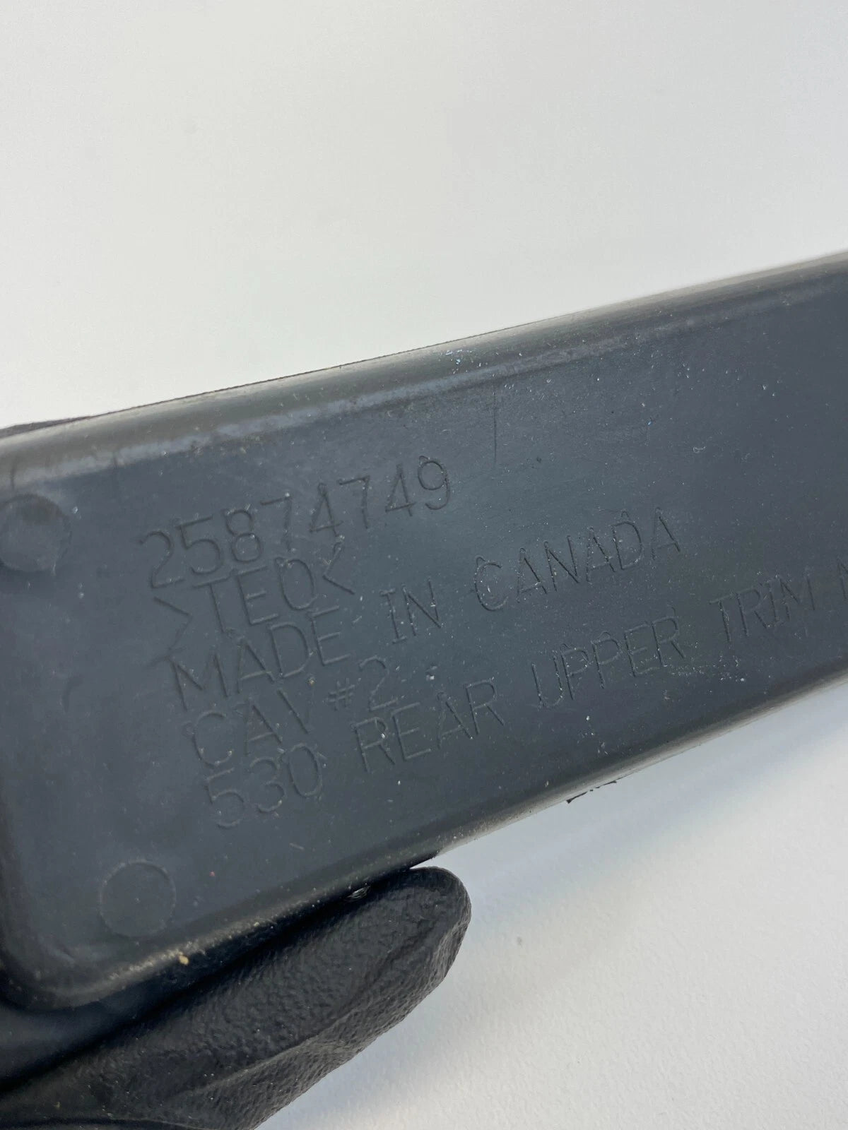 2010-2017 GMC TERRAIN FLOOR CENTER CONSOLE COMPARTMENT LINER MAT 25874749