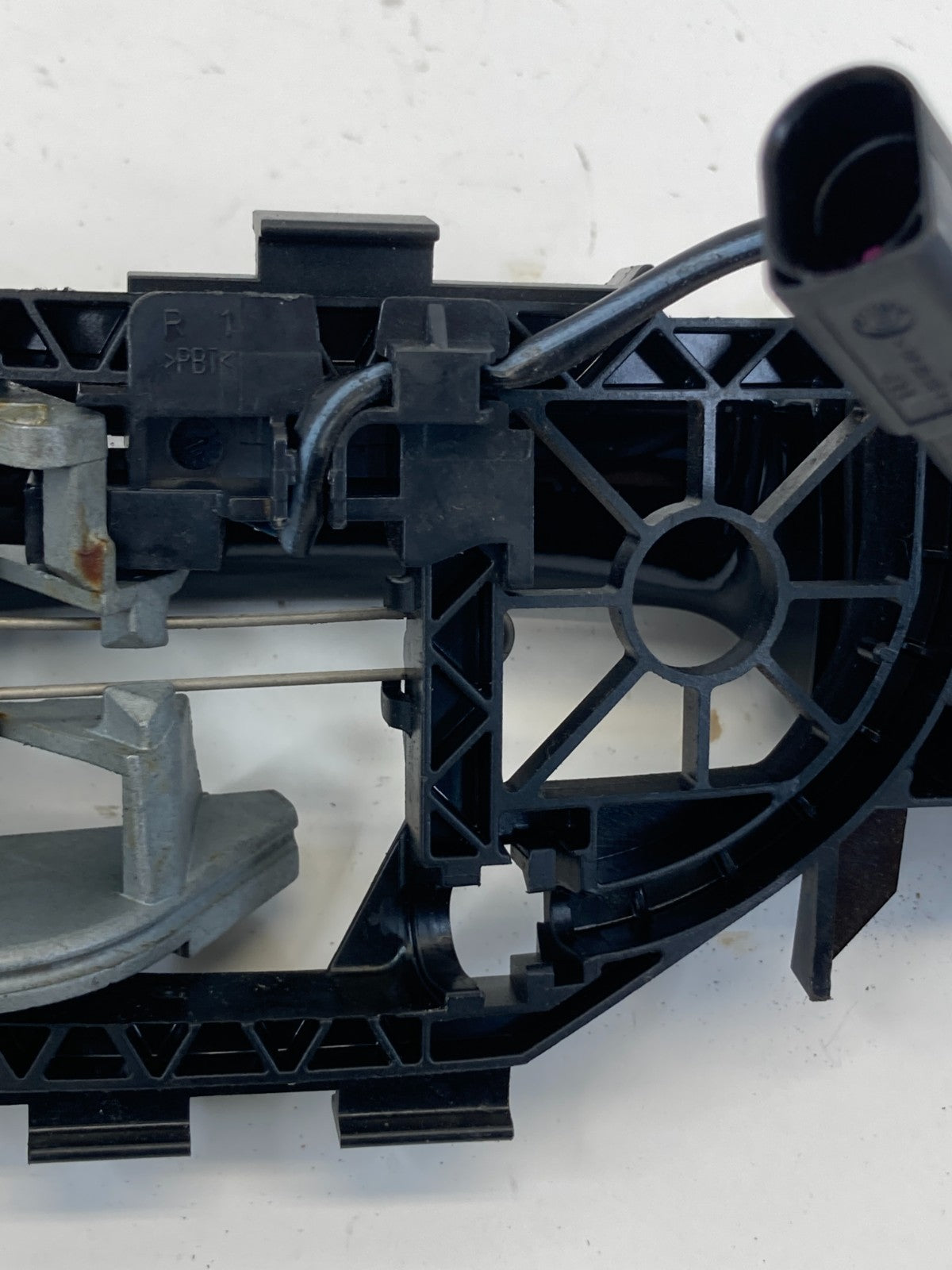 2009-2017 VW Volkswagen CC Rear Right Side Outside Exterior Door Handle OEM