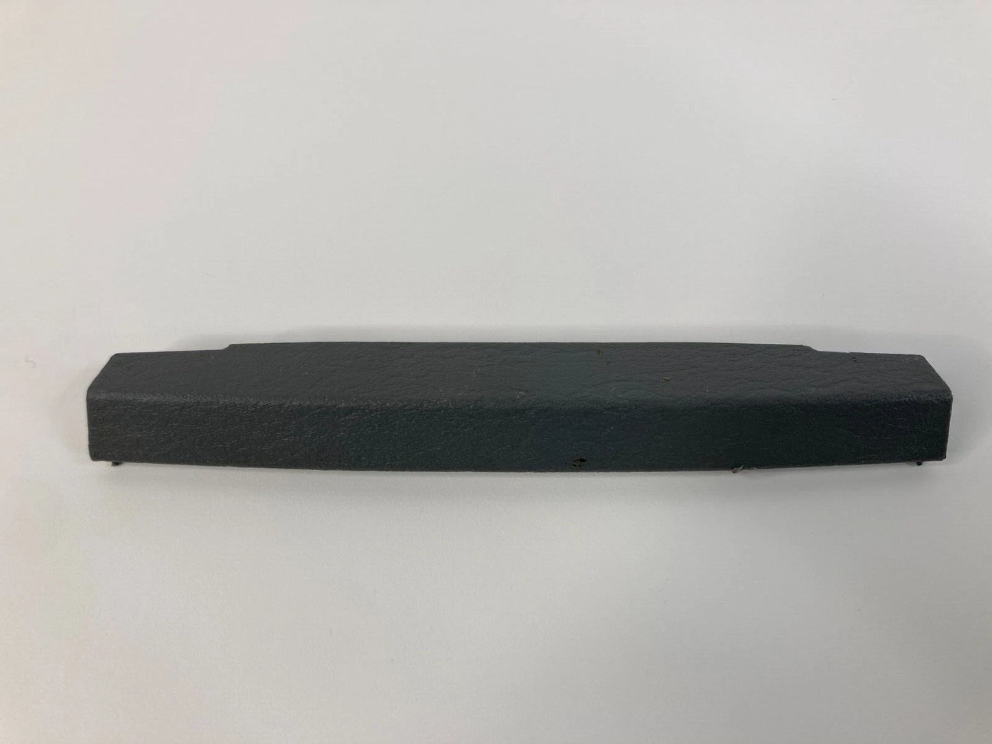 2001-2007 CHRYSLER TOWN & COUNTRY LOWER DASH TRIM COVER INSERT SH20TRMAA OEM