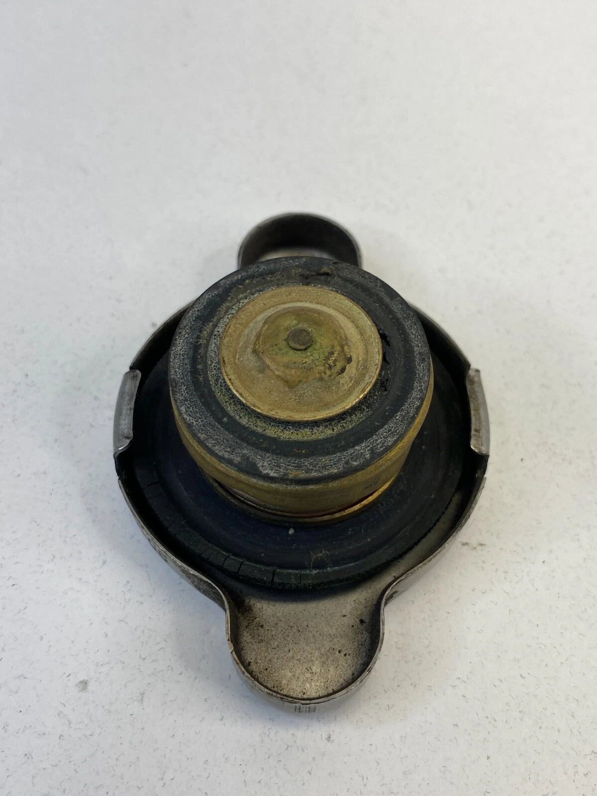 1997-2011 FORD RANGER XL SPORT 3.0L RADIATOR CAP SAFETY TOP COVER ASSEMBLY OEM