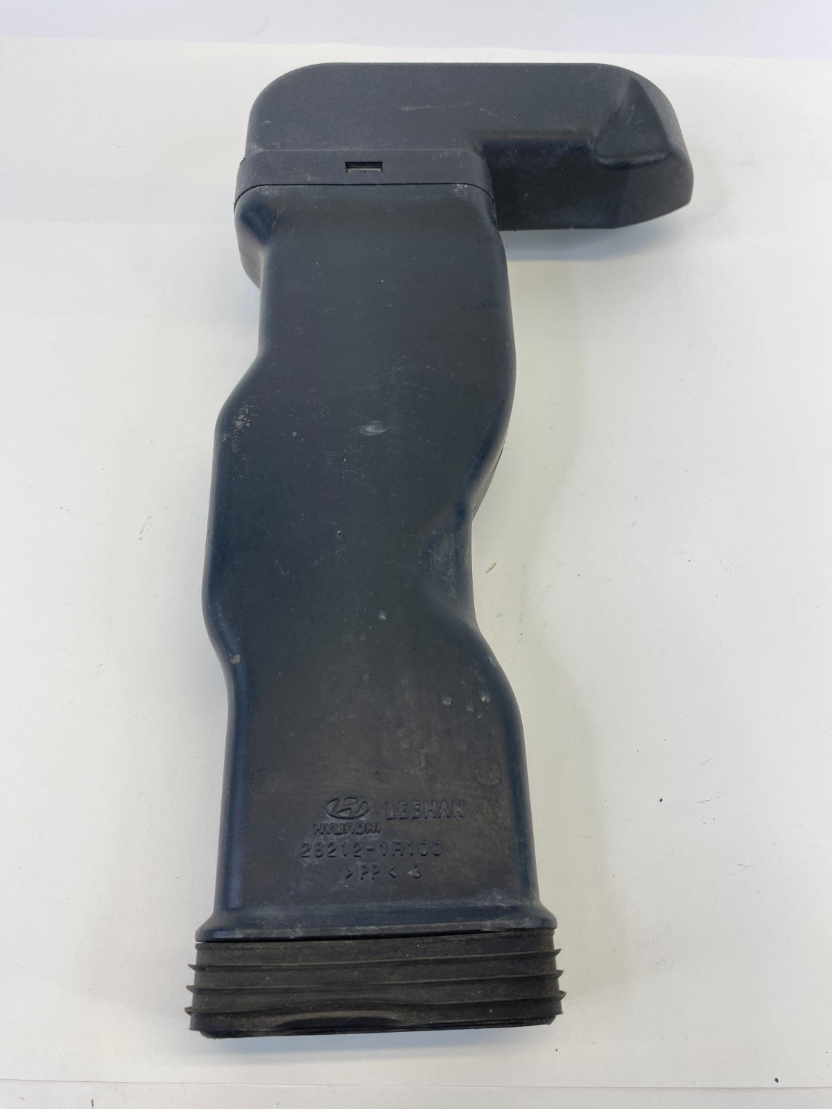 2012-2017 Hyundai Accent 1.6L L4 Air Cleaner Intake Duct Tube Hose 28212-1R100