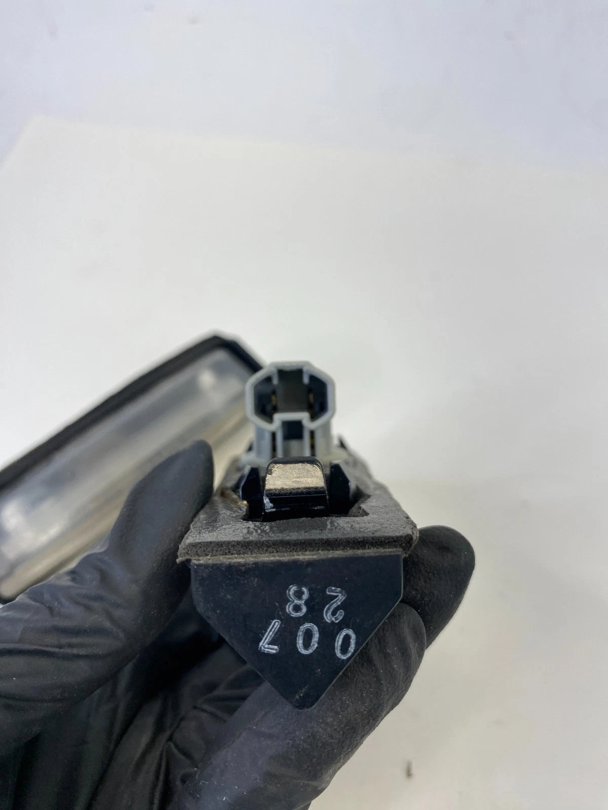 2007 2008 LEXUS RX350 04-06 RX330 REAR TRUNK LICENSE PLATE LIGHT LAMP PAIR SET