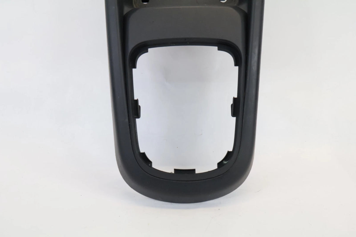 2012 2013 KIA SOUL CENTER CONSOLE SHIFT SHIFTER COVER BEZEL TRIM 84651-2KA01 OEM