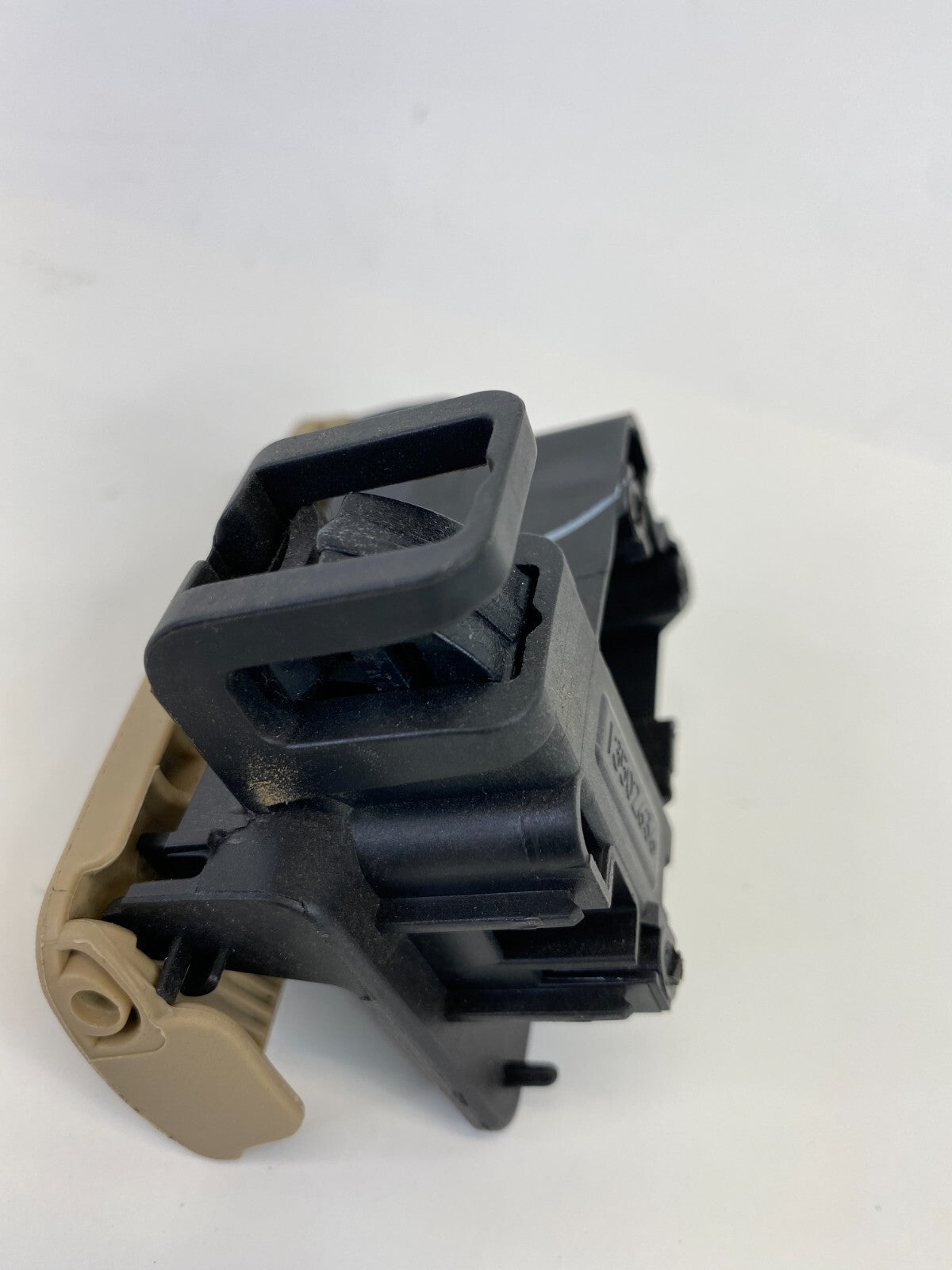 2007 2008 2009 Cadillac SRX Glove Box Handle Lock Latch 13502636 OEM