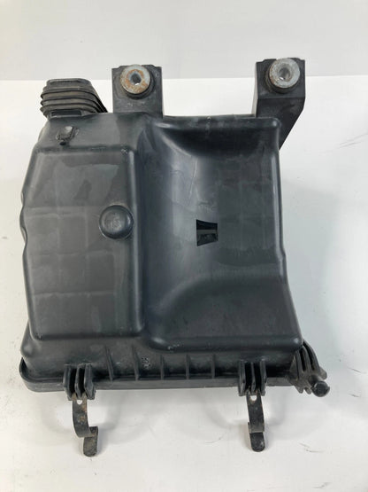 2011-2014 HYUNDAI SONATA AIR INTAKE LOWER COVER FRONT OEM FACTORY 28112-3Q100