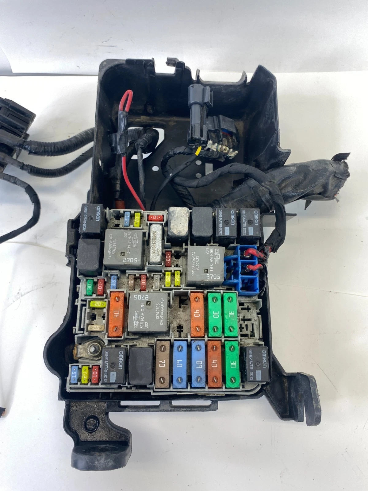 2013-2016 DODGE DART 2.4L ENGINE COMPARTMENT FUSE REALAY BOX W/ COVER OEM