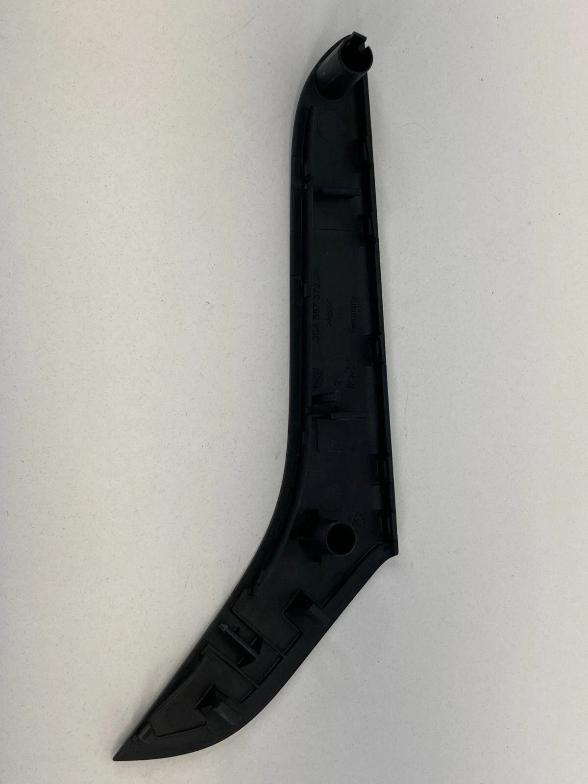 2006-2010 VOLKSWAGEN PASSAT REAR RIGHT DOOR PULL HANDLE COVER TRIM 3C4-867-372