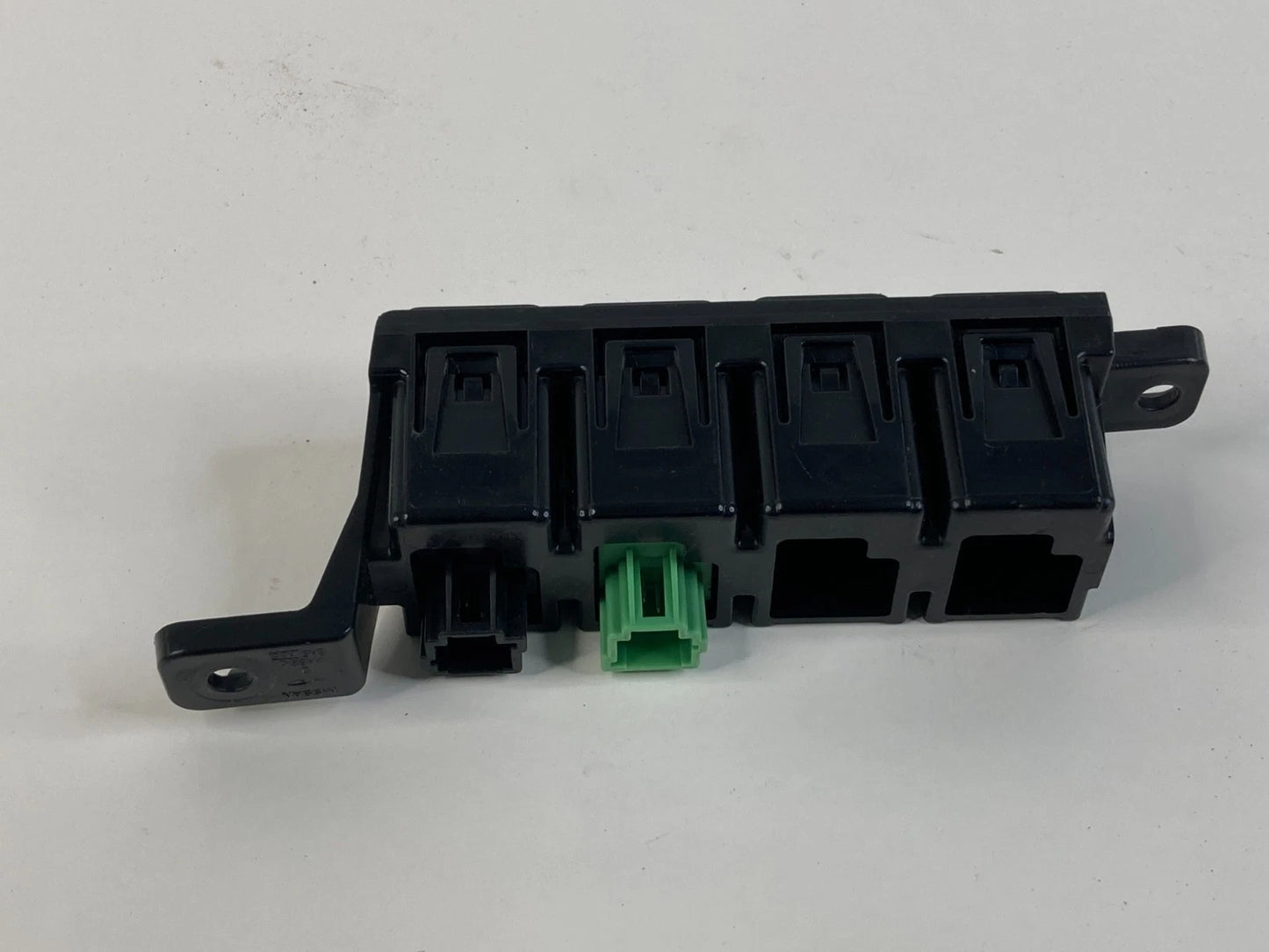 13-20 ALTIMA MAXIMA SENTRA FR LH DASH TRUNK TRACTION OFF CONTROL SWITCH W/BLANKS