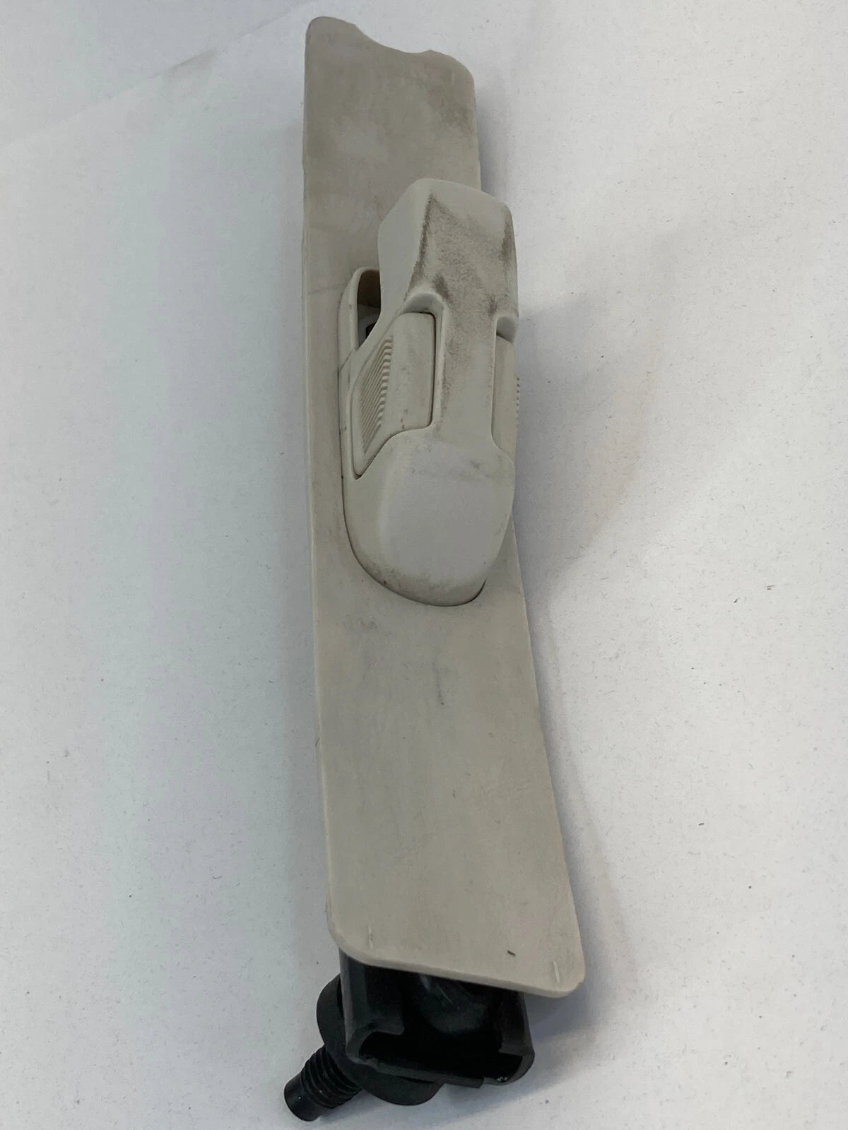 2008-2012 FORD ESCAPE FRONT LEFT DRIVER SEAT BELT SEATBELT HEIGHT ADJUSTER OEM