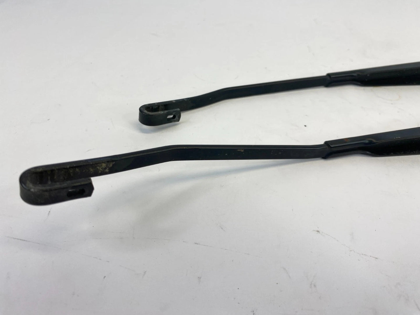 2002-2010 FORD EXPLORER FRONT LEFT & RIGHT WINDSHIELD WIPER ARM SET OEM