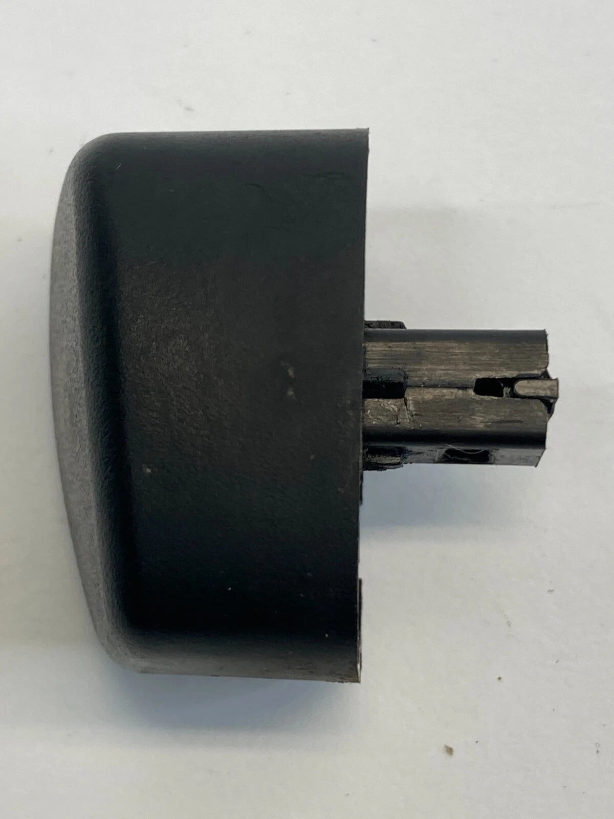 2007-2014 CHEVROLET SILVERADO 2500HD EMERGENCY HAZARD LIGHT CONTROL SWITCH OEM