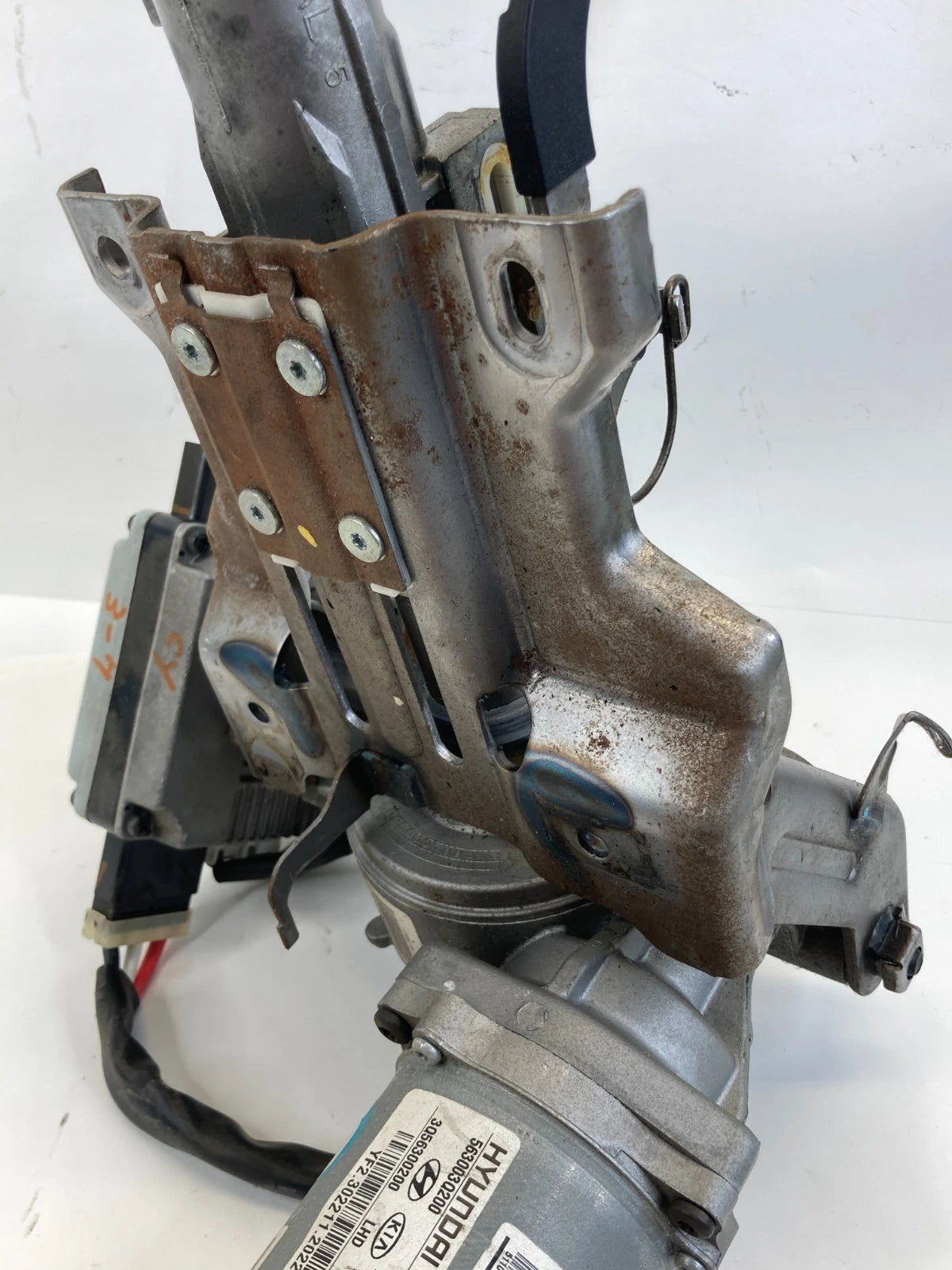 2011–2014 HYUNDAI SONATA 2.4L AT POWER STEERING COLUMN W/ MODULE 563003-Q200