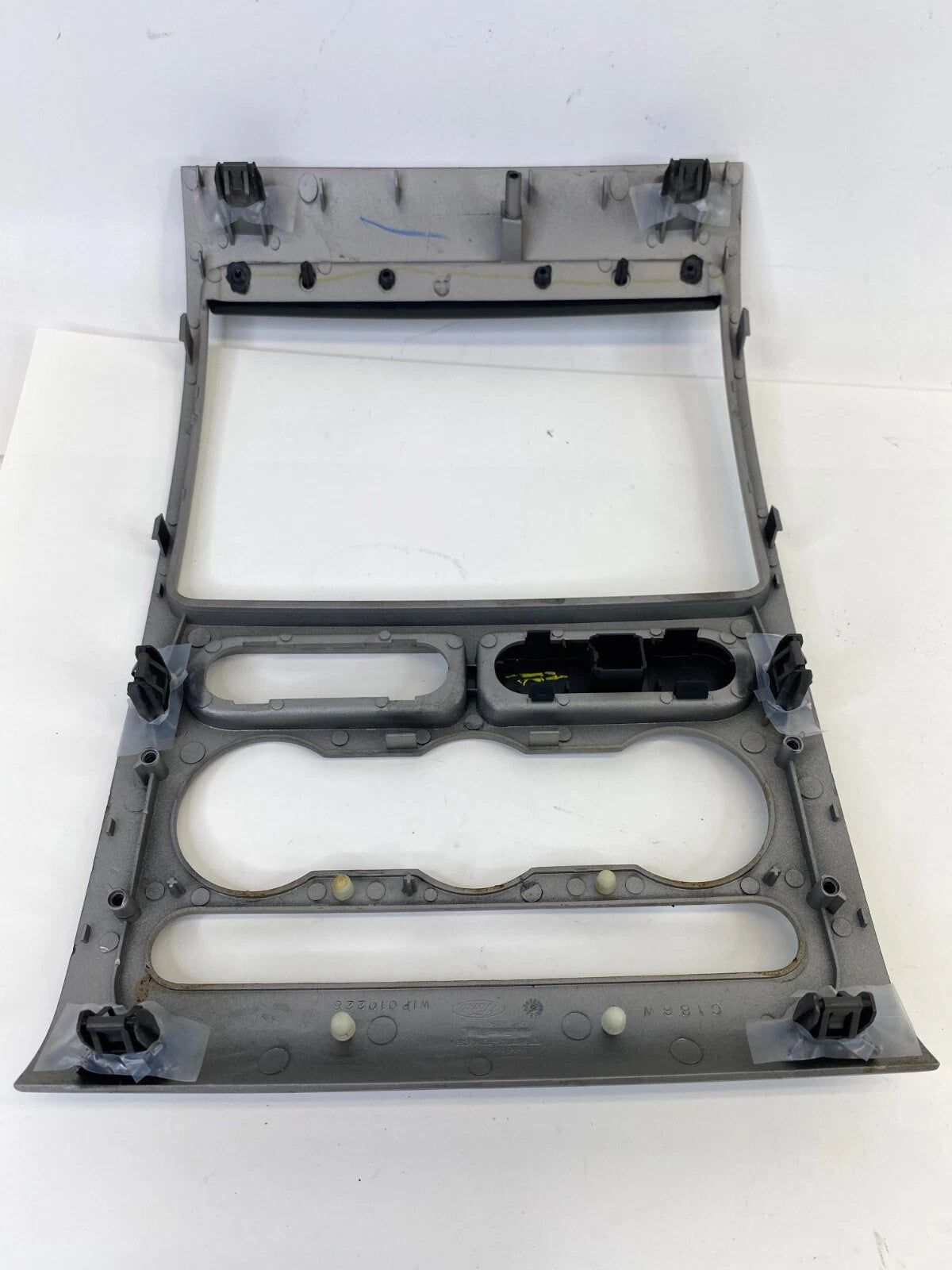 2007-2010 FORD EDGE CENTER DASH CLIMATE CONTROL RADIO BEZEL TRIM 7T43-78045C38