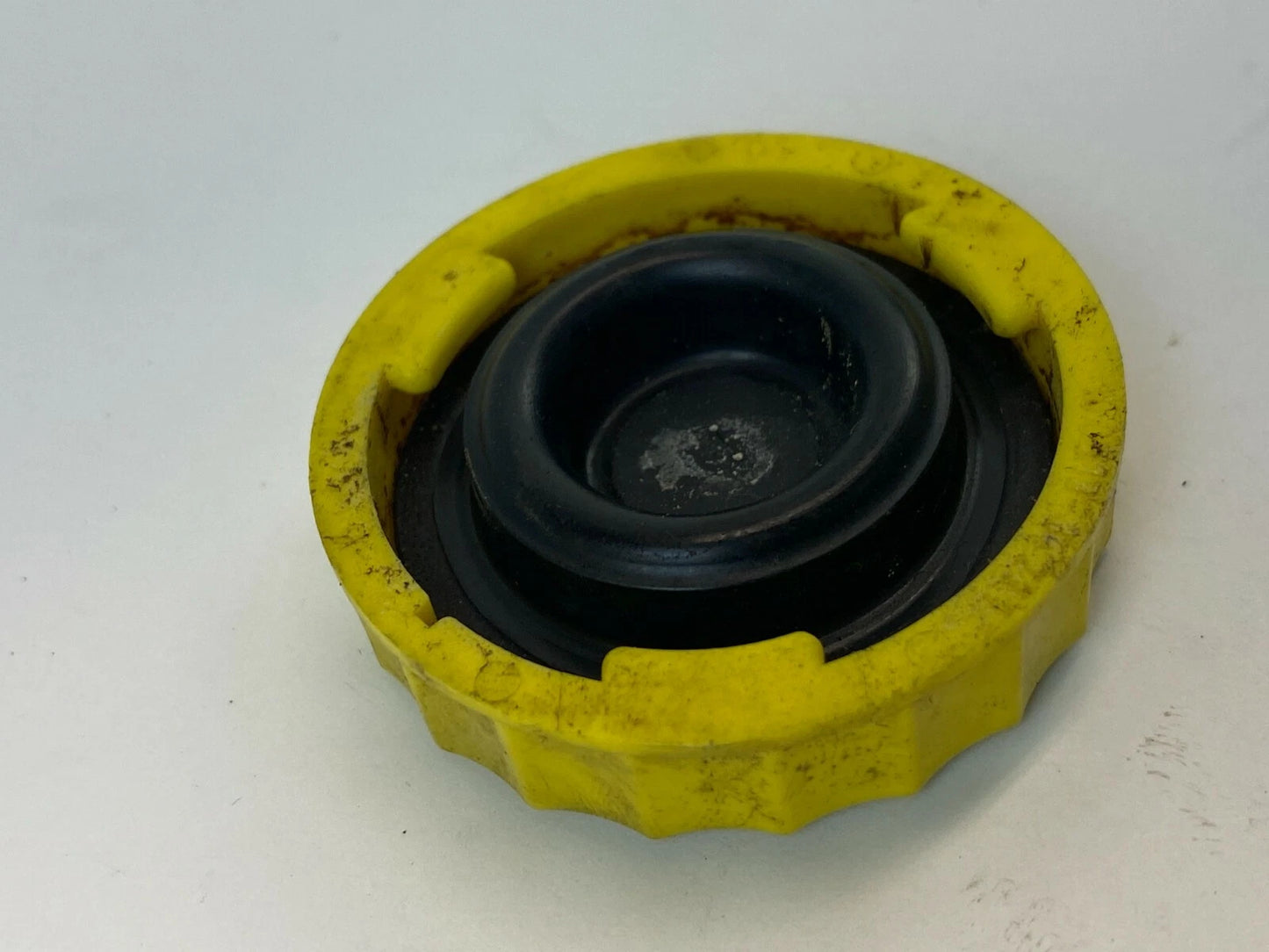2005 2006 2007 CHRYSLER 300 BRAKE FLUID MASTER CYLINDER RESERVOIR CAP LID OEM