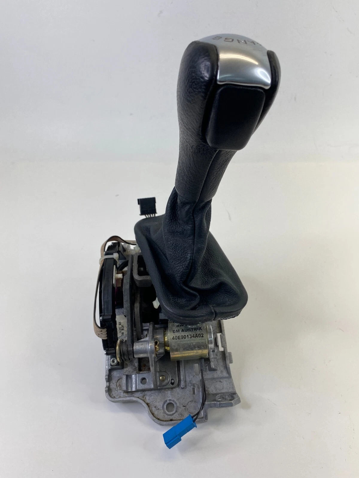 2003-2005 LAND ROVER RANGE ROVER HSE AUTOMATIC FLOOR GEAR SHIFTER LEVER HANDLE