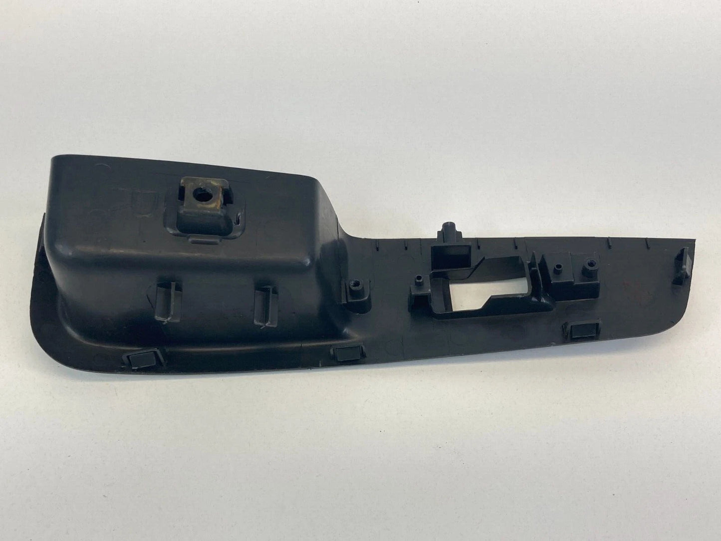 07-13 MITSUBISHI OUTLANDER REAR RIGHT DOOR WINDOW SWITCH COVER BEZEL SPC01640