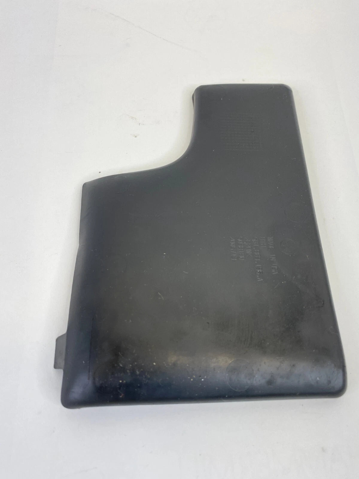2012-2015 VW PASSAT REAR CENTER CONSOLE TRAY BIN RUBBER LINER MAT 561863136A