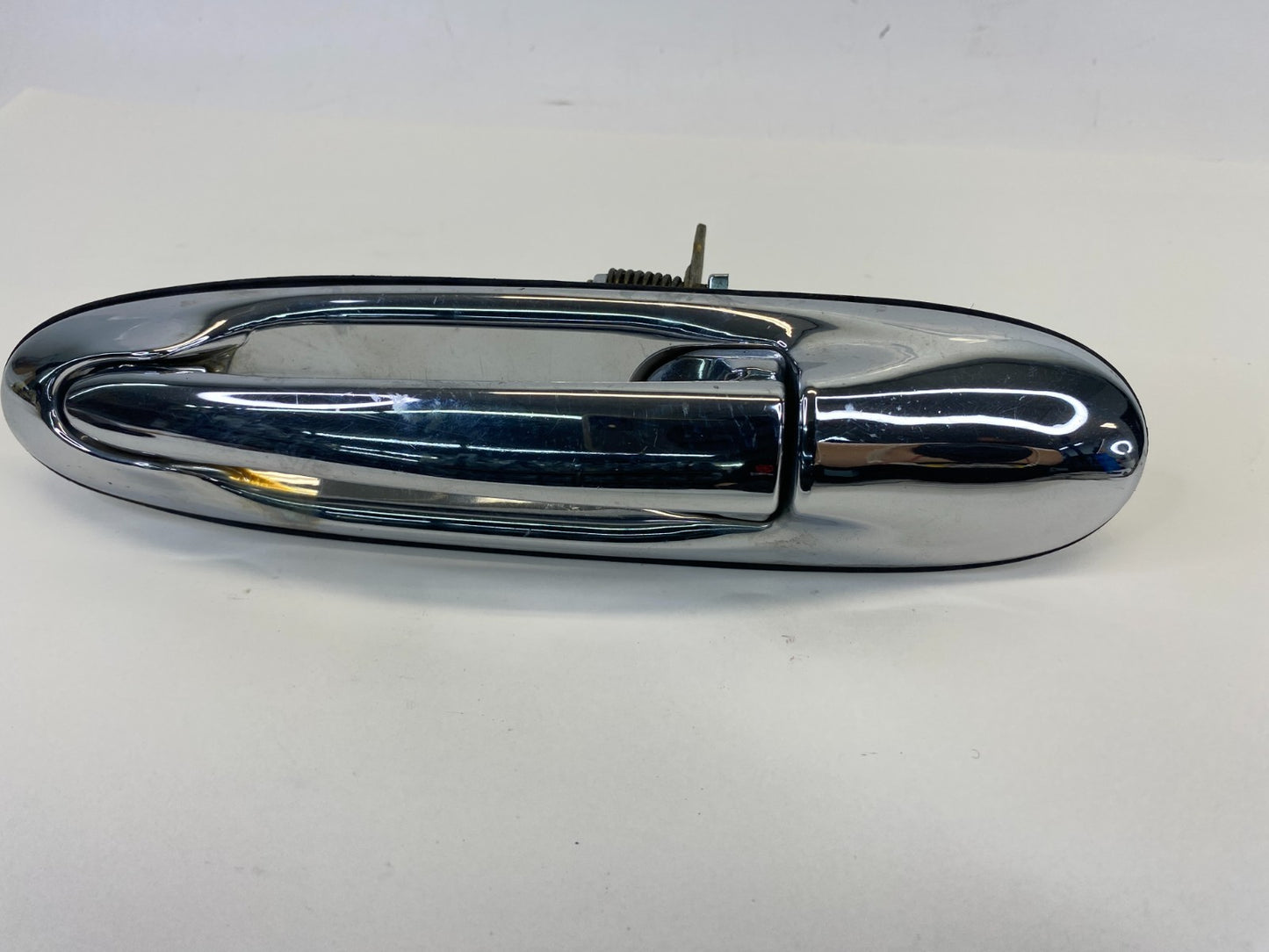 1998-2002 Lincoln Town Car Rear Left Side Exterior Door Handle F8VB-5426601 OEM