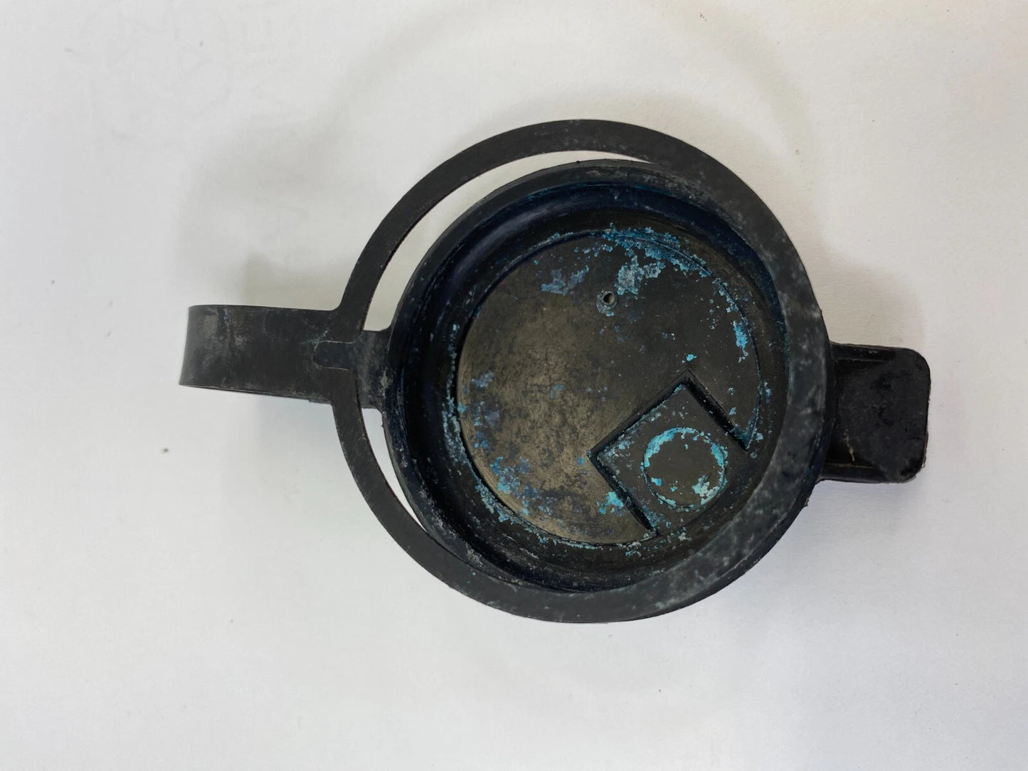 1999-2004 FORD MUSTANG WINDSHIELD WIPER FLUID RESERVOIR CAP COVER OEM