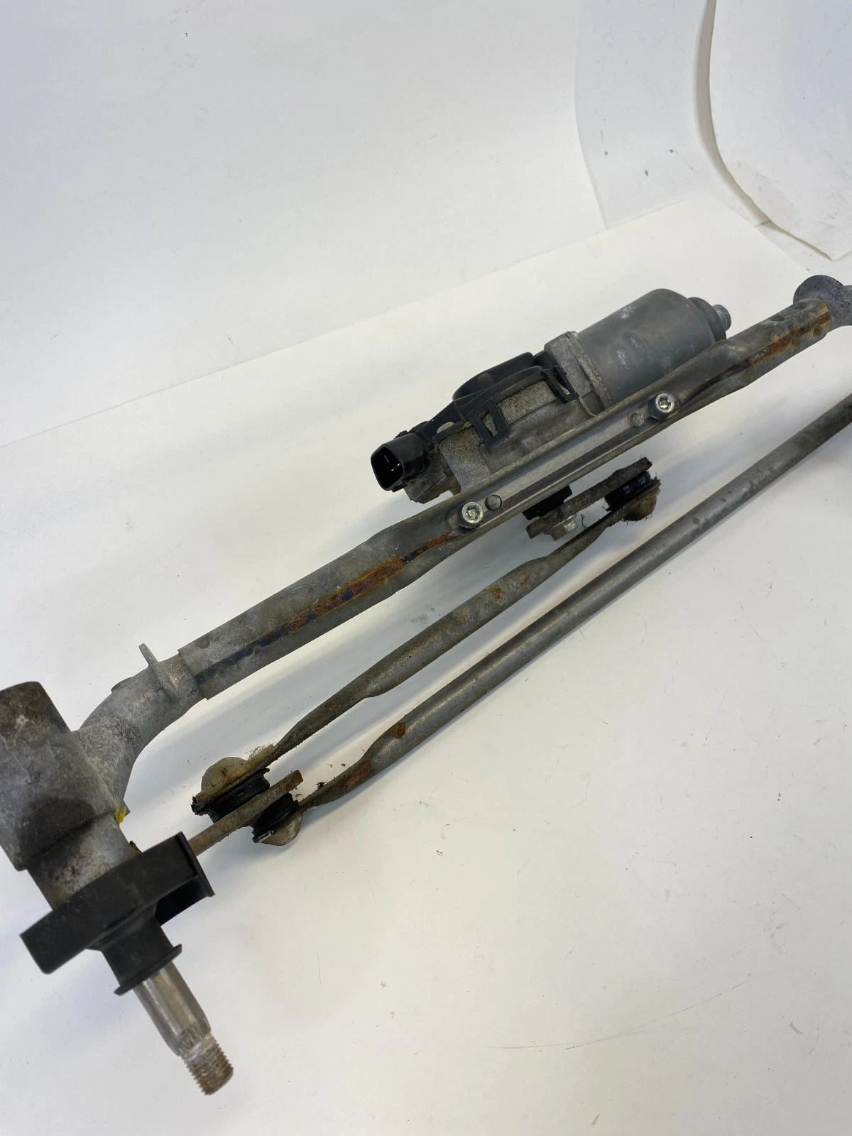 2013 14 15 2016 DODGE DART FRONT WINDSHIELD WIPER MOTOR W LINKAGE 68081368AA