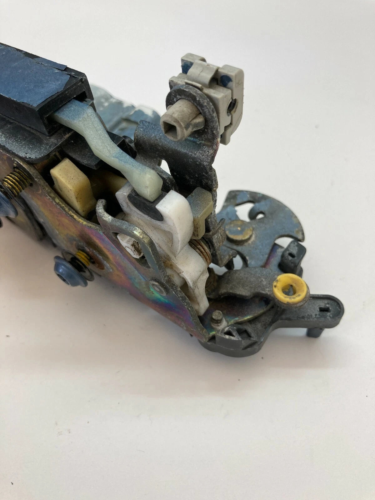 97 98 99 00 01 02 03 CHEVY MALIBU REAR RIGHT SIDE DOOR LOCK LATCH ACTUATOR OEM