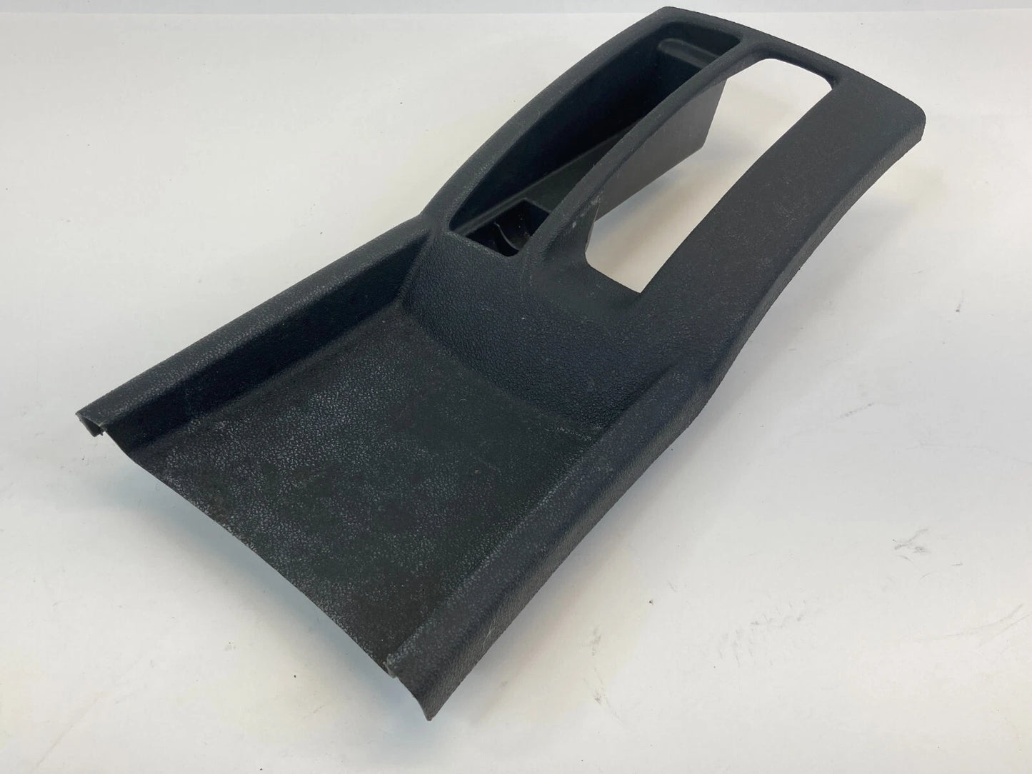 2005-2010 CHEVROLET COBALT PARKING BRAKE HANDLE LEVER COVER TRIM BEZEL 15275613