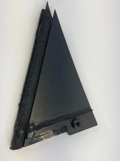 04-09 TOYOTA PRIUS REAR LEFT SIDE DOOR INNER SEAL CORNER COVER 67488-47031 OEM