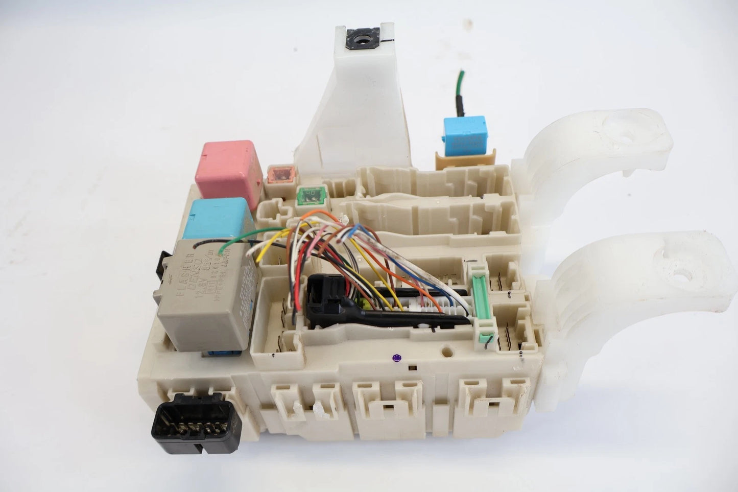 2004-2009 TOYOTA PRIUS 1.5L L4 INTERIOR DASH CABIN FUSE BOX RELAY 82730-47300