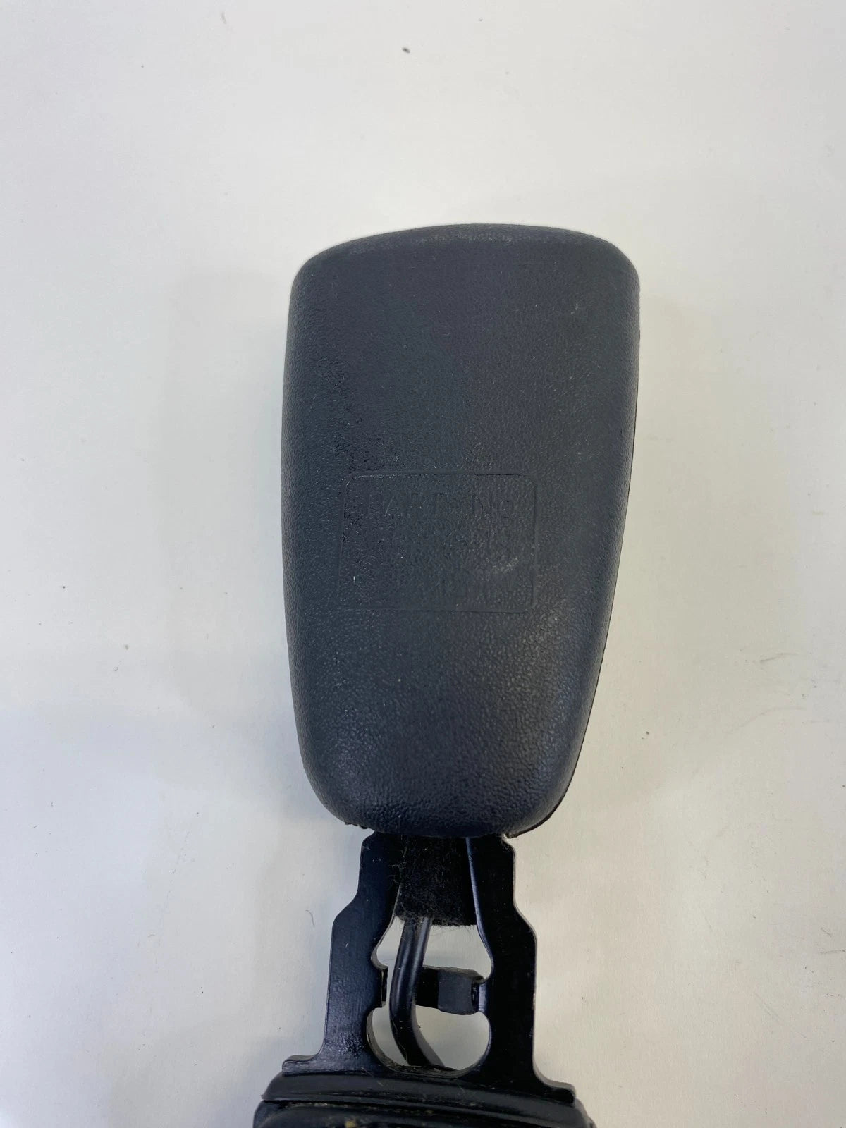 2012-2018 Volvo S60 Front Right Passenger Seat Belt Buckle OEM