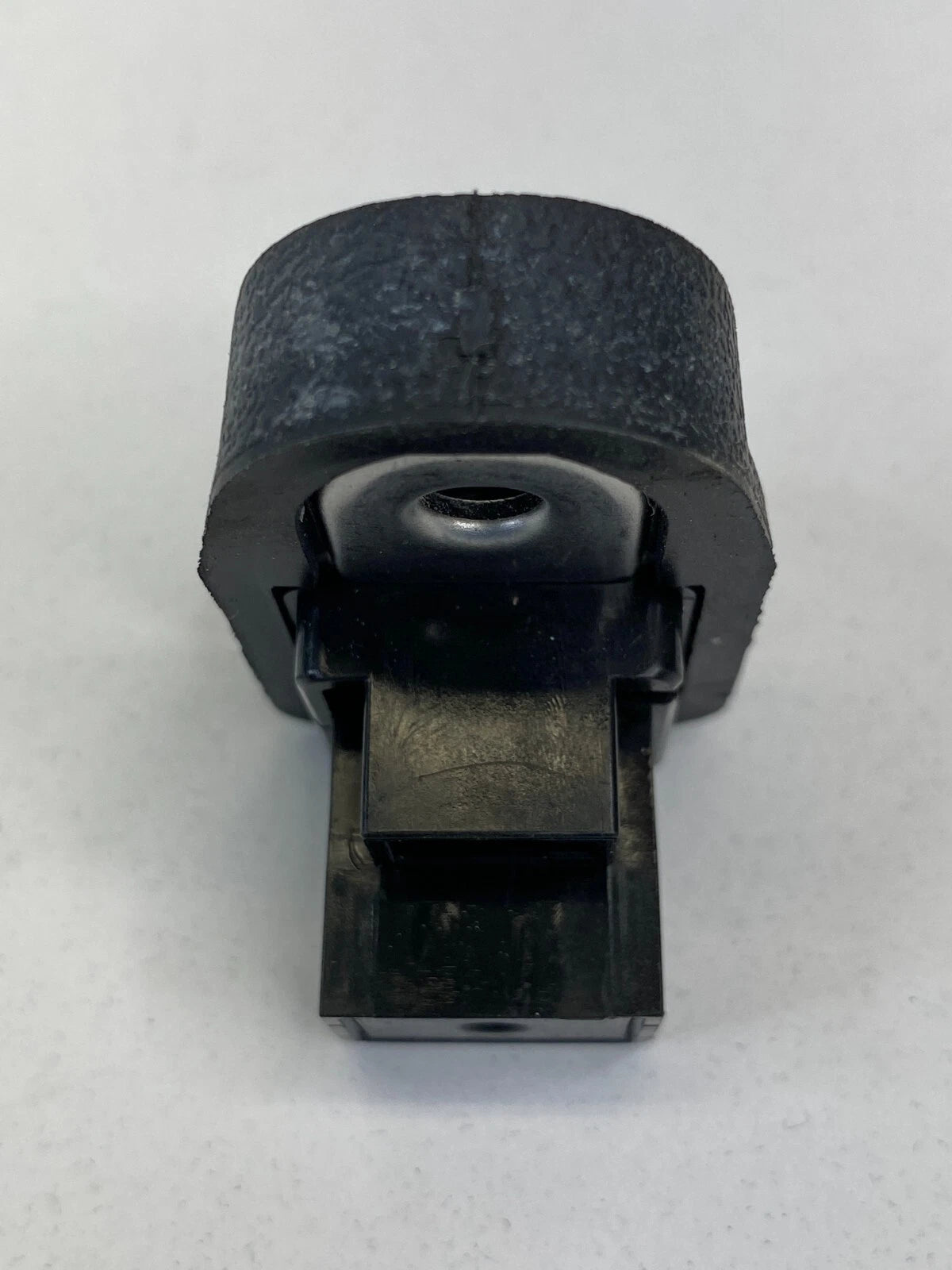 08-11 NISSAN ROGUE 07-12 VERSA REAR RIGHT DOOR COURTESY LIGHT AJAR JAMB SWITCH