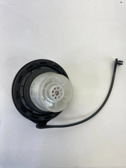 2006-2022 HYUNDAI ACCENT FUEL GAS TANK FILLER CAP WITH TETHER UNIT OEM FACTORY