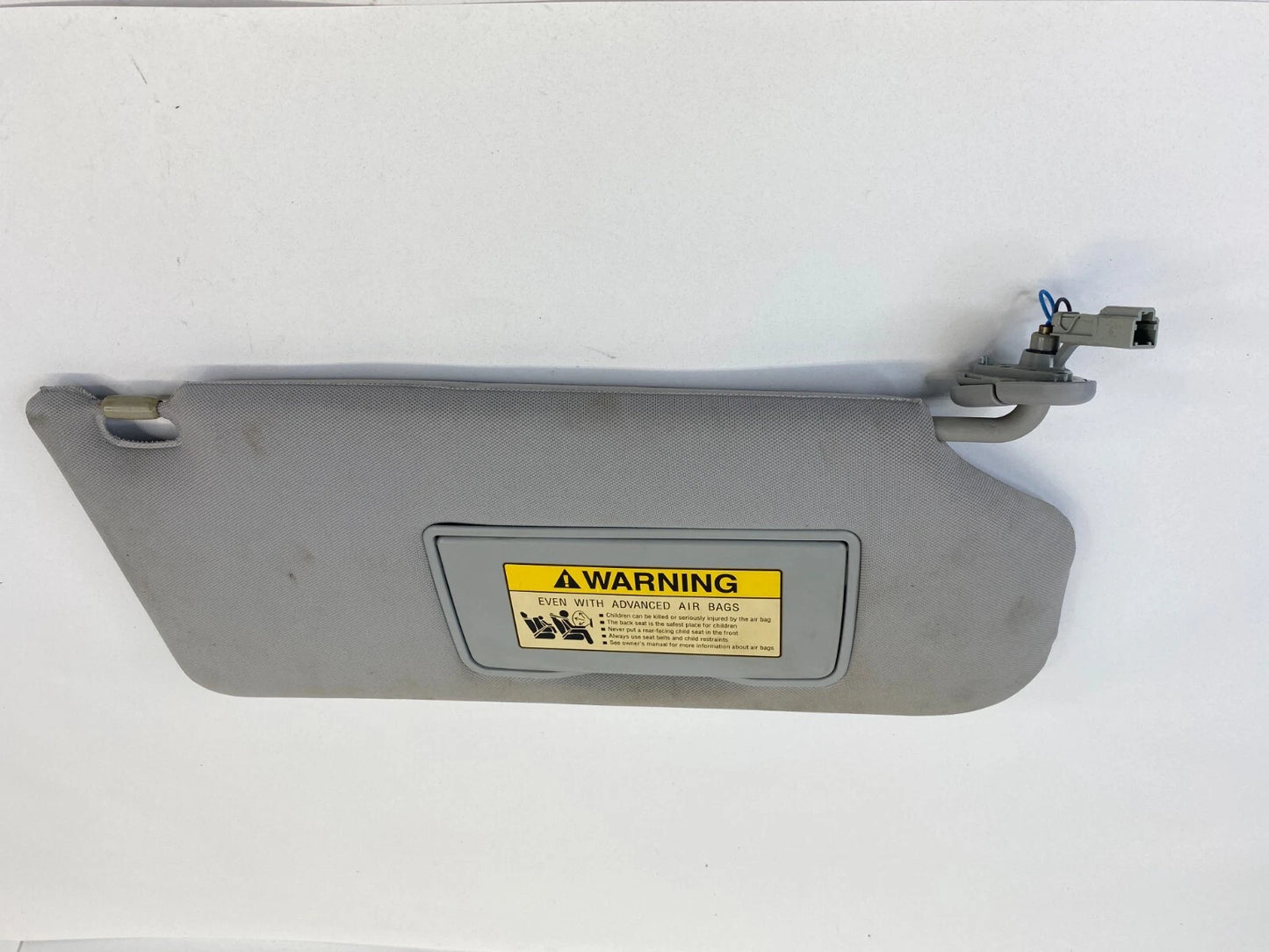2005-2007 HONDA ODYSSEY RIGHT PASSENGER SIDE SUNVISOR SUN VISOR SHADE W/ LIGHT