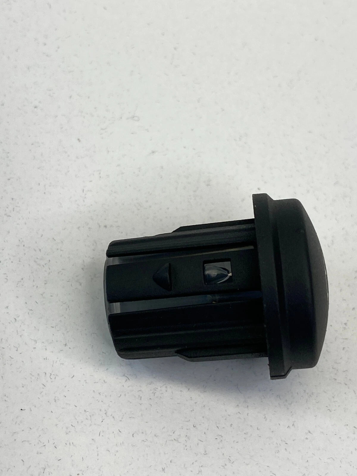 2002-2006 MINI COOPER HATCHBACK 25-DR ODOMETER RESET SWITCH KNOB COVER