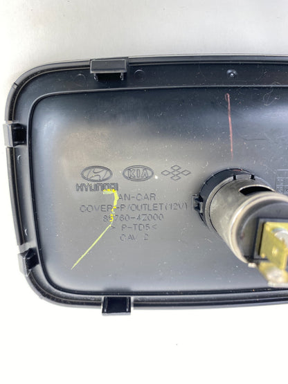 2013-2018 Hyundai Santa Fe Sport Rear Side Quarter Panel Power Outlet w/ Bezel