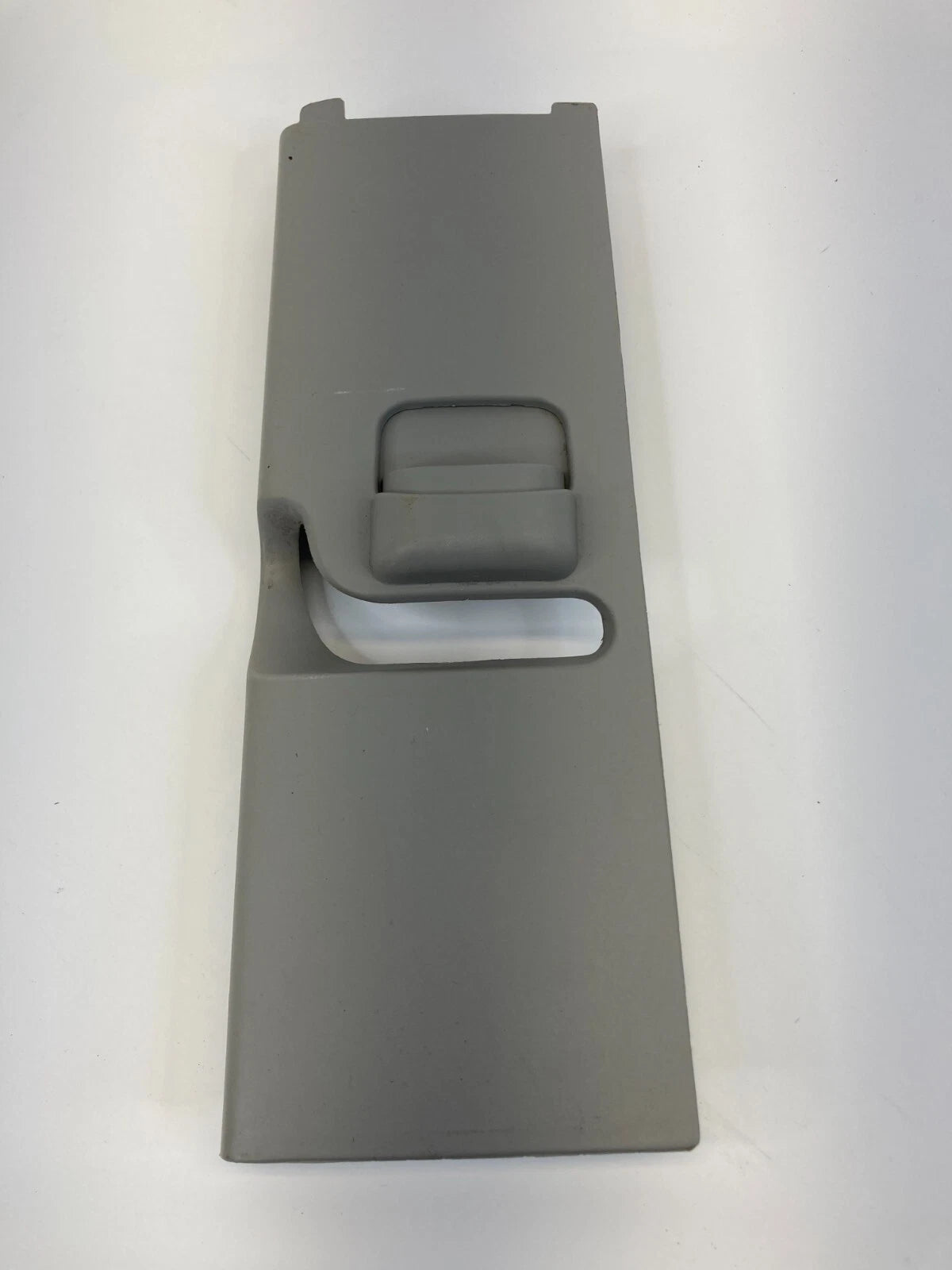 2011-2016 CHEVROLET CRUZE FRONT RIGHT SIDE UPPER SEAT BELT ADJUSTENT COVER TRIM