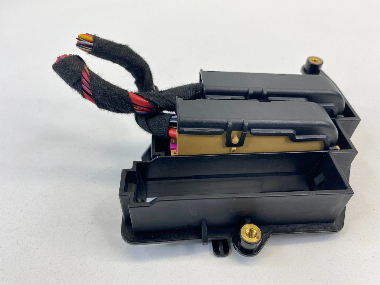 2005-2011 AUDI A6 QUATTRO FRONT RIGHT RELAY FUSE BOX W RETAINER 4F1971845A OEM