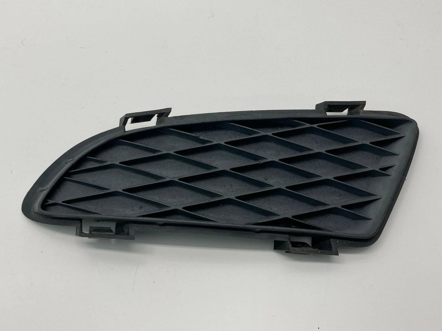 2003 2004 2005 MAZDA 6 FRONT LEFT DRIVER SIDE BUMPER FOG LAMP COVER GK2A-50C21