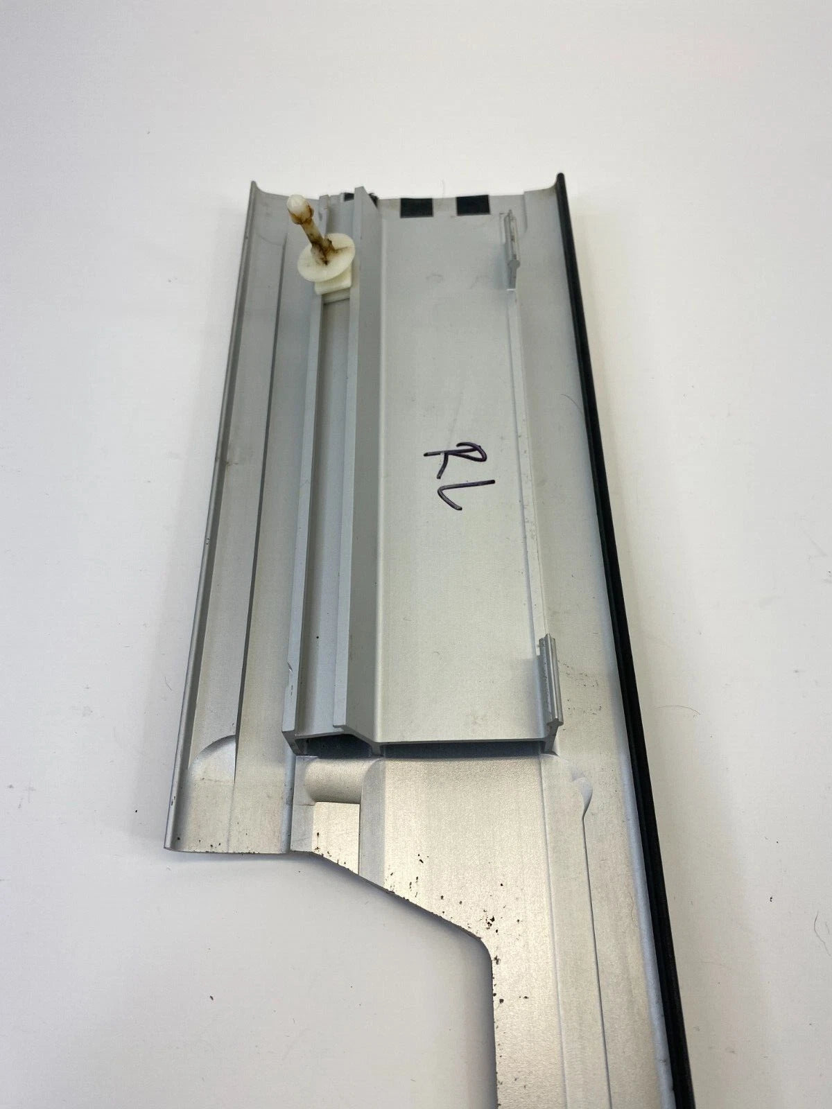 03-07 LAND ROVER RANGE ROVER REAR LEFT SIDE DOOR TRIM STEP SILL SCUFF PLATE OEM