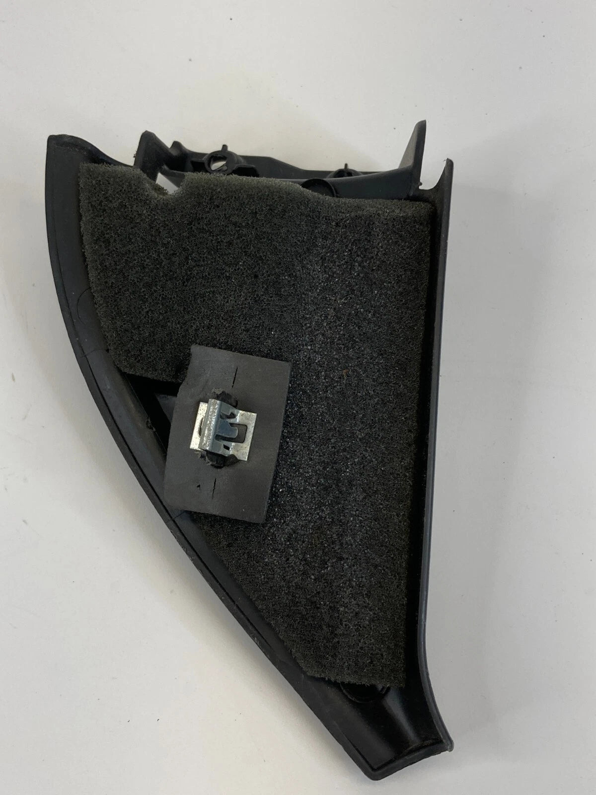 2009-2012 CHEVROLET TRAVERSE FRONT RIGHT INNER MIRROR CORNER COVER TRIM PANEL