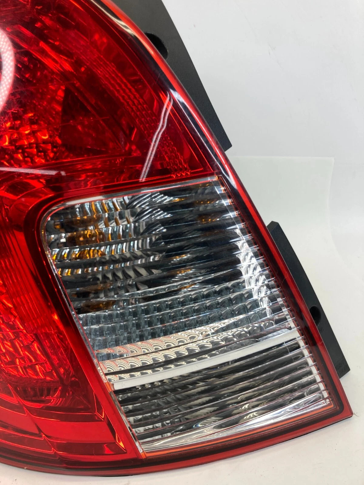 13-15 CHEVROLET CAPTIVA SPORT REAR LEFT SIDE TAIL LIGHT TAILLIGHT LAMP ASSY OEM