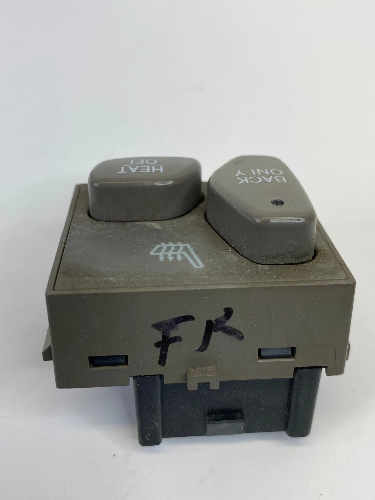 2000-2003 CADILLAC DEVILLE SEDAN 4-DR FRONT RIGHT SEAT HEATER CONTRO SWITCH ASSY