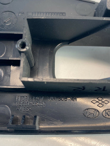 11-14 Hyundai Sonata Rear Right Side Window Switch Cover Trim Bezel 93581-3S060