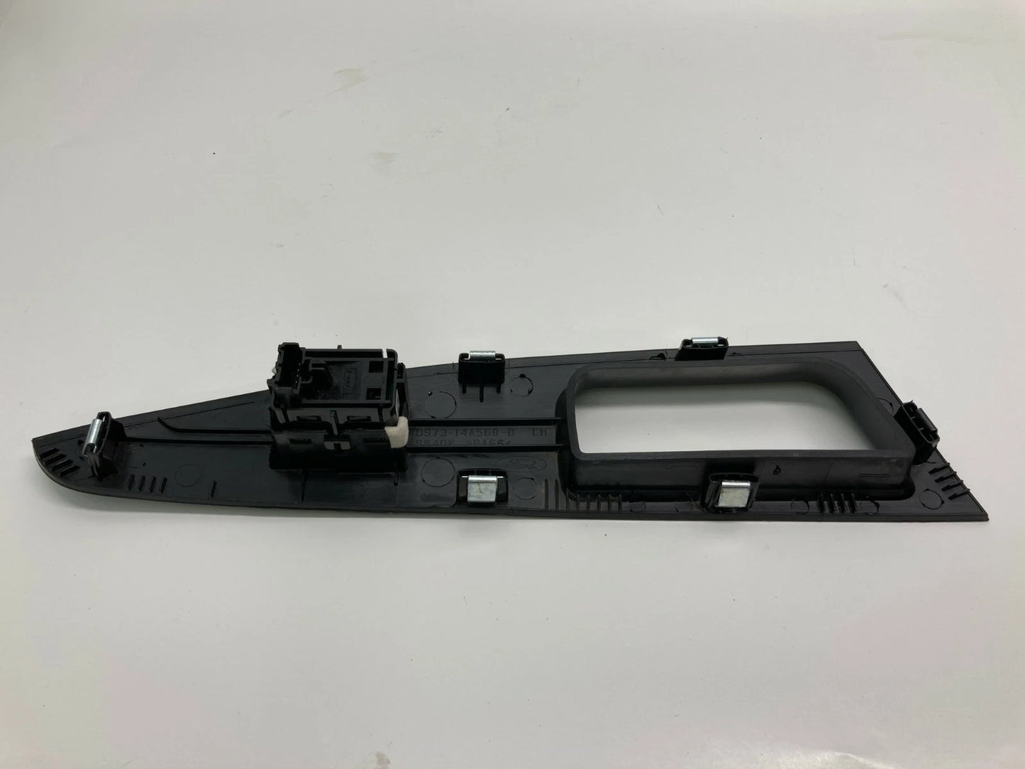 2013-2016 FORD FUSION REAR LEFT BACK DOOR WINDOW SWITCH WITH BEZEL DS73-14A568-B