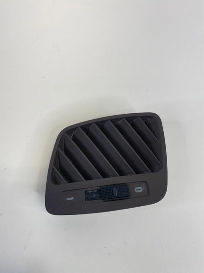 98-04 AUDI A6 QUATTRO RIGHT SIDE UPPER DASH AC AIR VENT GRILLE DEFROST 4B0819794