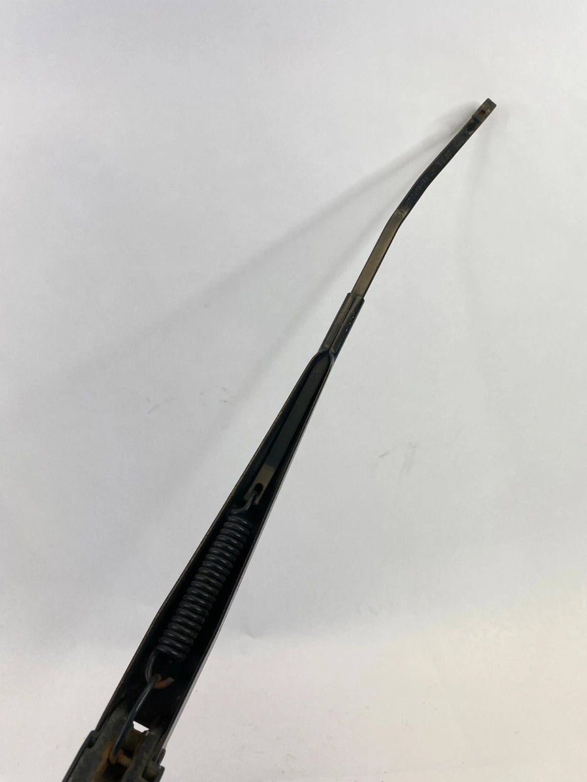 2006-2011 FORD FOCUS FRONT LEFT DRIVER SIDE WINDSHIELD WIPER ARM OEM