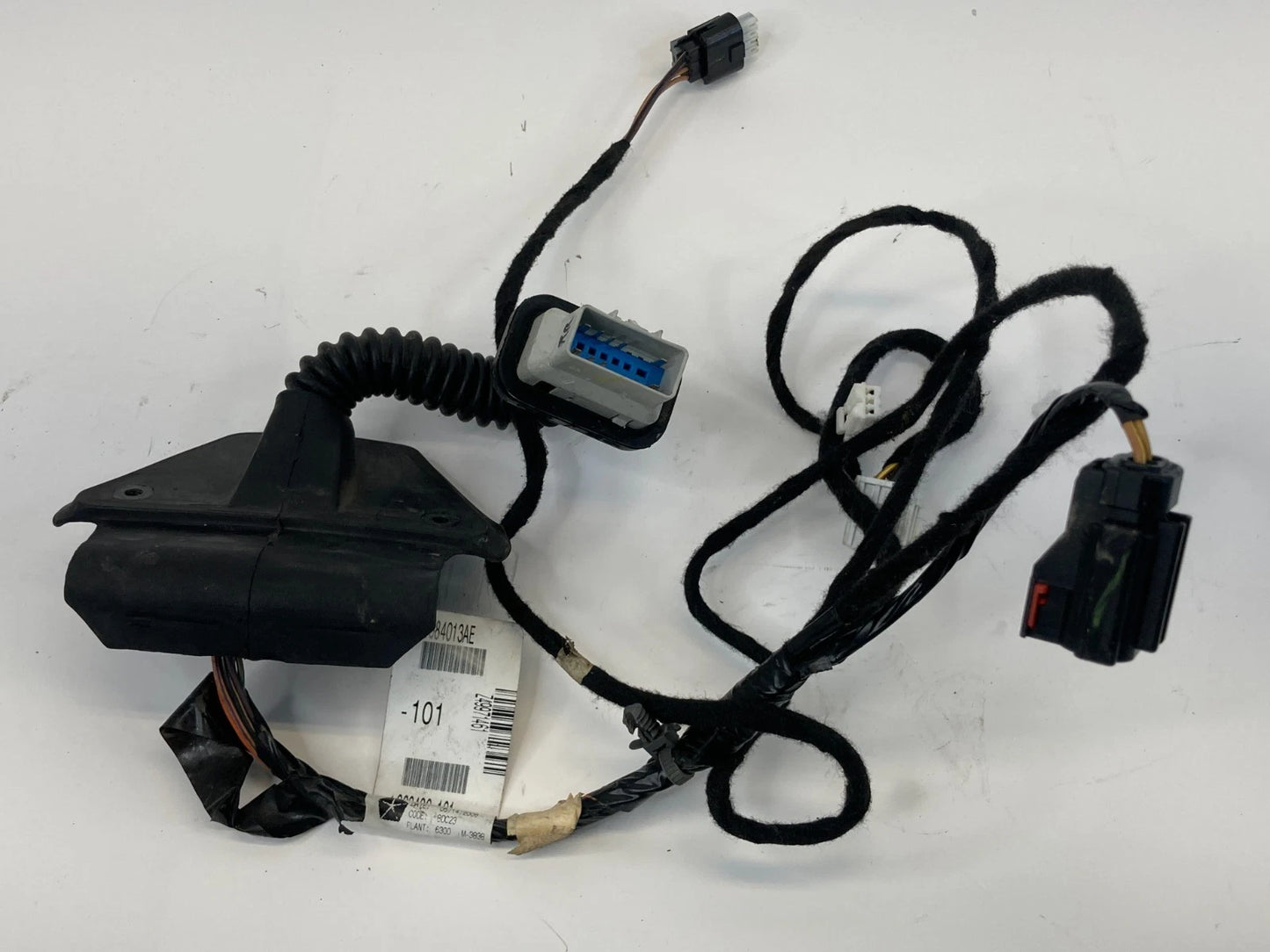 2009 2010 DODGE JOURNEY REAR RIGHT SIDE DOOR WIRE WIRING HARNESS 05084013AE OEM
